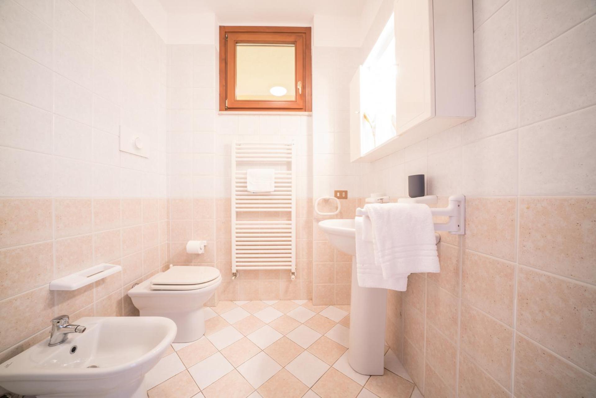 Gardappartamenti - Cascinale With Terrace Desenzano del Garda Exterior foto